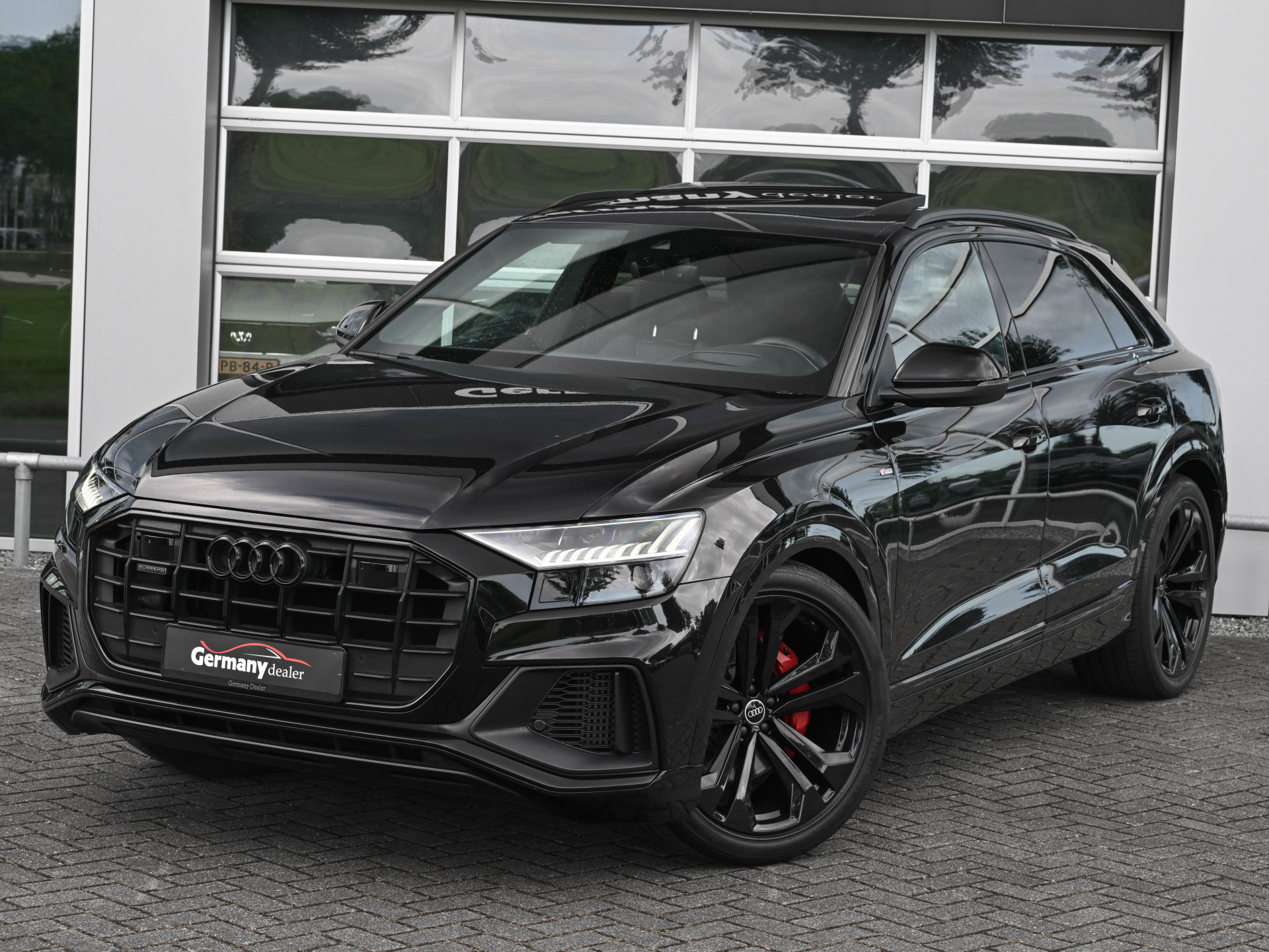 Hoofdafbeelding Audi Q8
