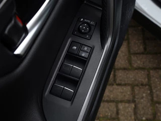 Toyota RAV4 Toyota RAV4 2.5 Hybrid AWD GR SPORT | Nieuw Navigatiescherm | 360 Camera - afbeelding nr 37