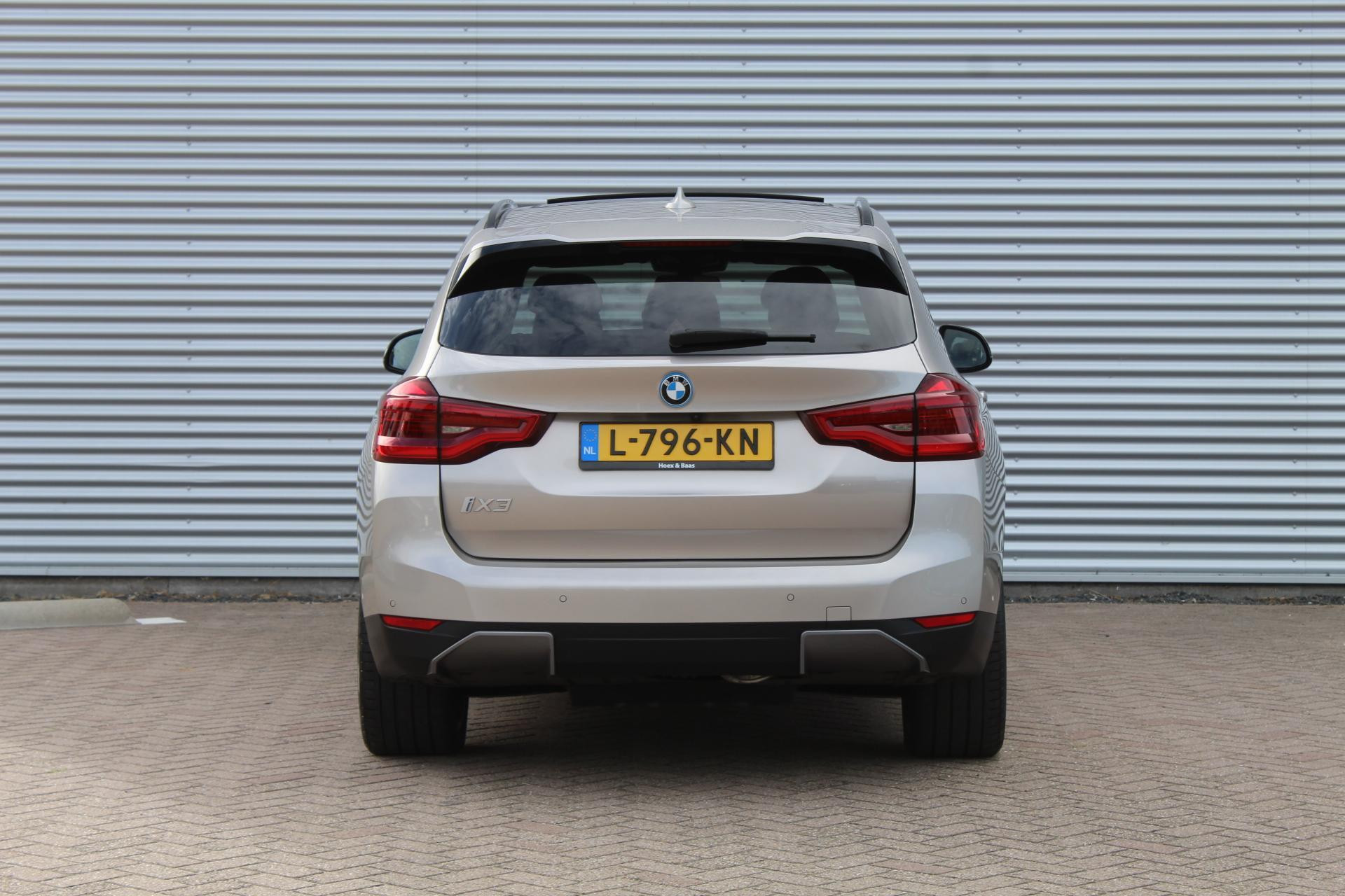 Hoofdafbeelding BMW iX3
