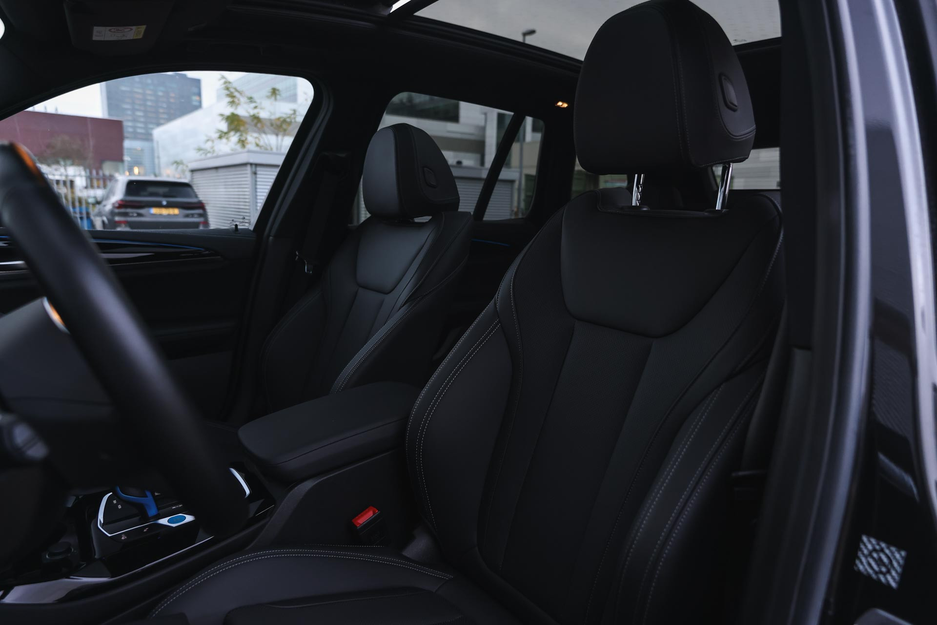 Hoofdafbeelding BMW iX3