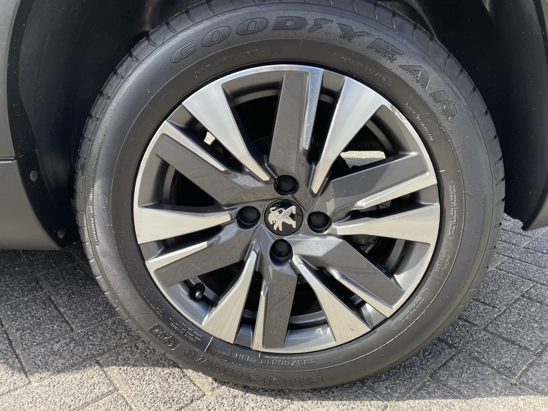 Hoofdafbeelding Peugeot 2008