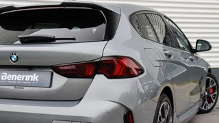 BMW 1 Serie BMW 1 Serie 120 M Sport Pro | Harman/Kardon | Head-up | Driving Assistant Plus | Comfort Access - afbeelding nr 25