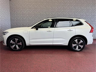 Volvo XC60 Volvo XC60 2.0 T6 350PK PHEV AWD PLUS DARK LONG RANGE PANO HARMAN-KARDON 360CAM ELEK.KLEP STUUR/STOEL VERW. Plug in Hybrid - afbeelding nr 73