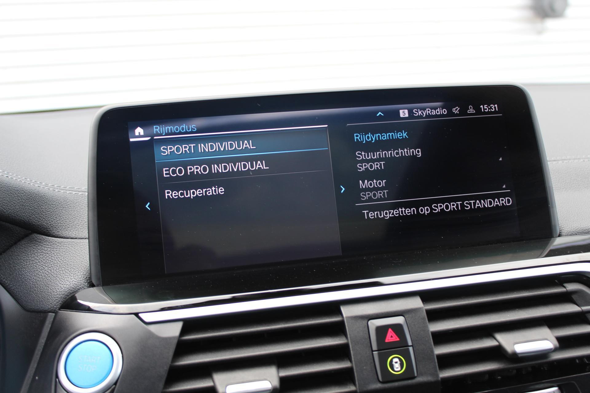 Hoofdafbeelding BMW iX3