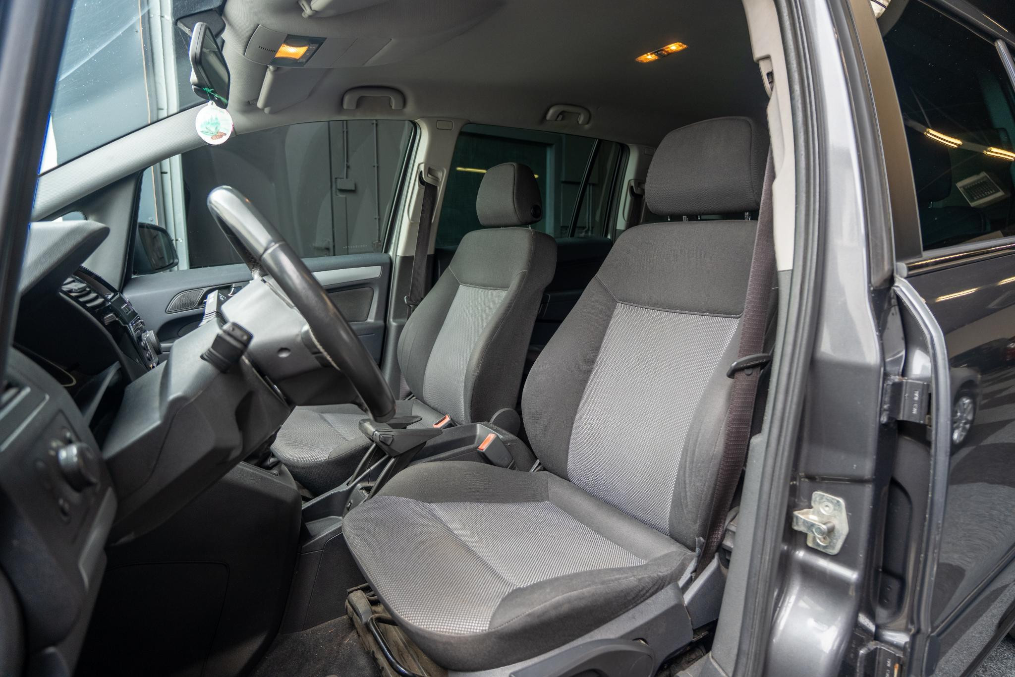 Hoofdafbeelding Opel Zafira