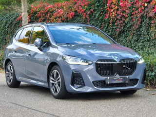 BMW 2-serie Active Tourer M Sport CarPlay Trekhaak ACC Line Assist CarPlay Cam H&K Sparkling copper grey Fabriek garantie 26