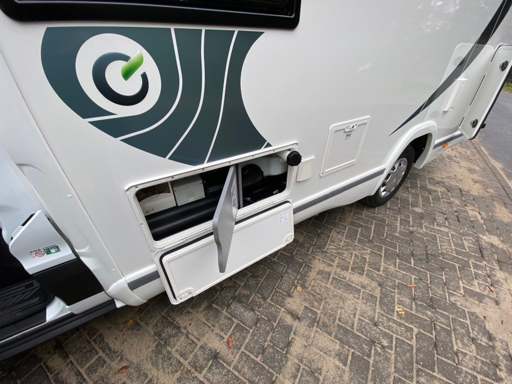 Hoofdafbeelding Chausson 697 S