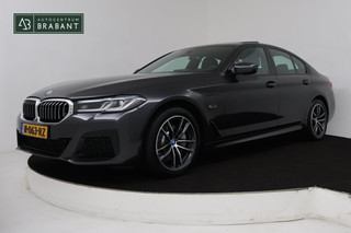 BMW 5-serie 530e Business Edition Plus (PANO, CAMERA, COMFORTSTOELEN, STOELVERWARMING, SFEERVERLICHTING, DEALER ONDERHOUDEN)