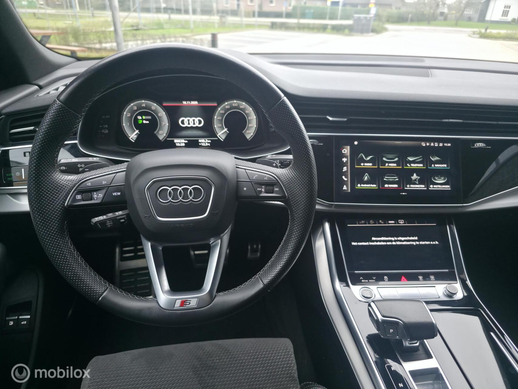 Hoofdafbeelding Audi Q8