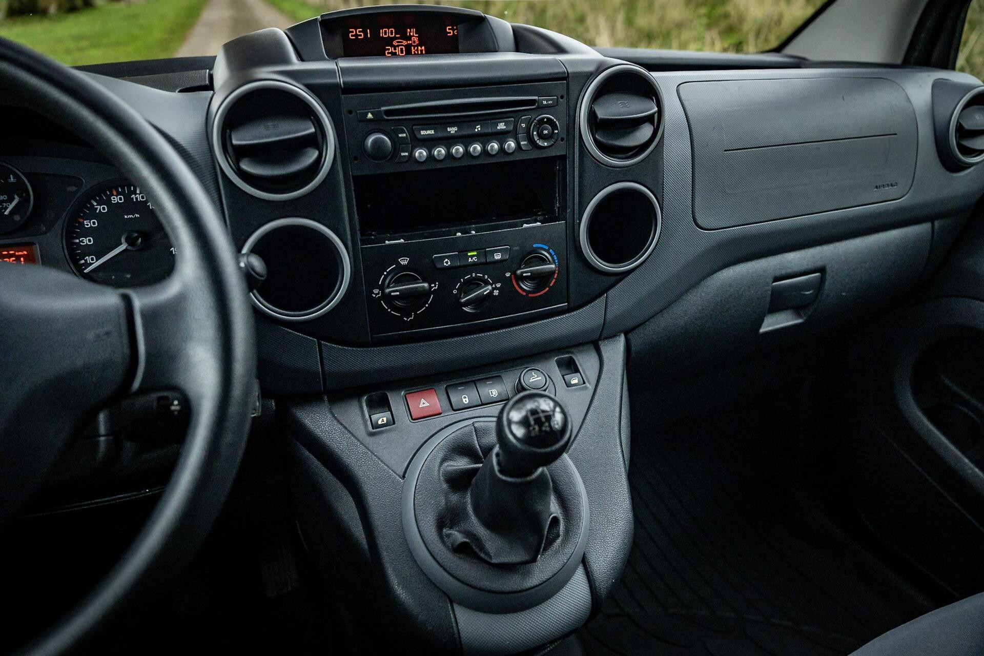 Hoofdafbeelding Peugeot Partner