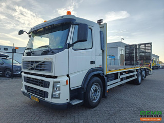 Volvo FM 300 6x2/4 Dagcab Euro4 - Oprijwagen/Machine Transporter 8.38m + Lier 6.6T - Dubbele Rampen - RoosterVloer