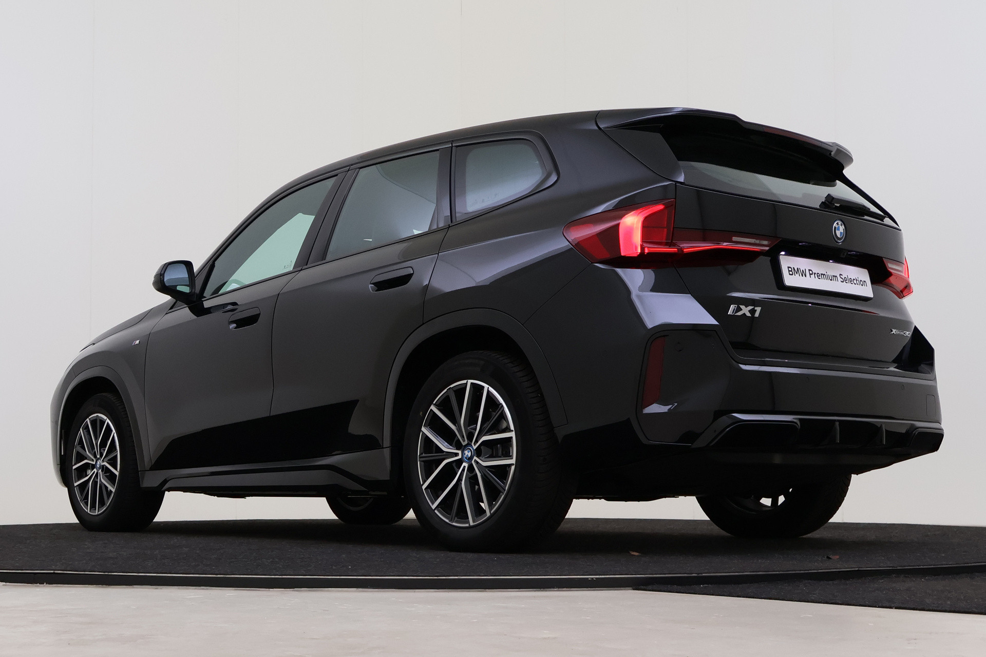 Hoofdafbeelding BMW iX1