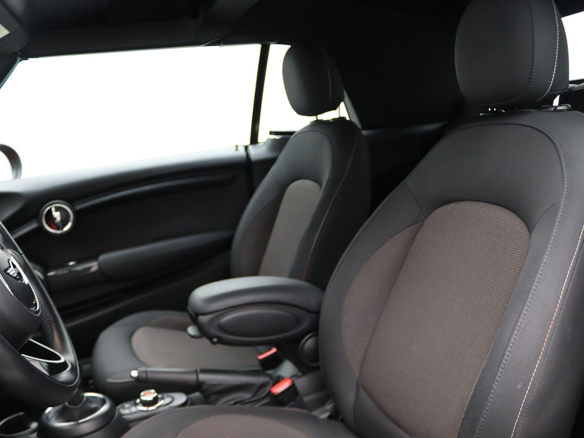 Hoofdafbeelding MINI Cooper Cabrio