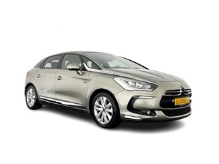 Hoofdafbeelding Citroën DS5 Citroën DS5 2.0 Hybrid4 Business Executive AWD Aut. *PANO | XENON | FULL-LEATHER| MEMORY-PACK | NAVI-FULLMAP | KEYLESS | CAMERA | HEAD-UP | MASSAGE | CRUISE | SPORT-SEATS | 17"ALU*