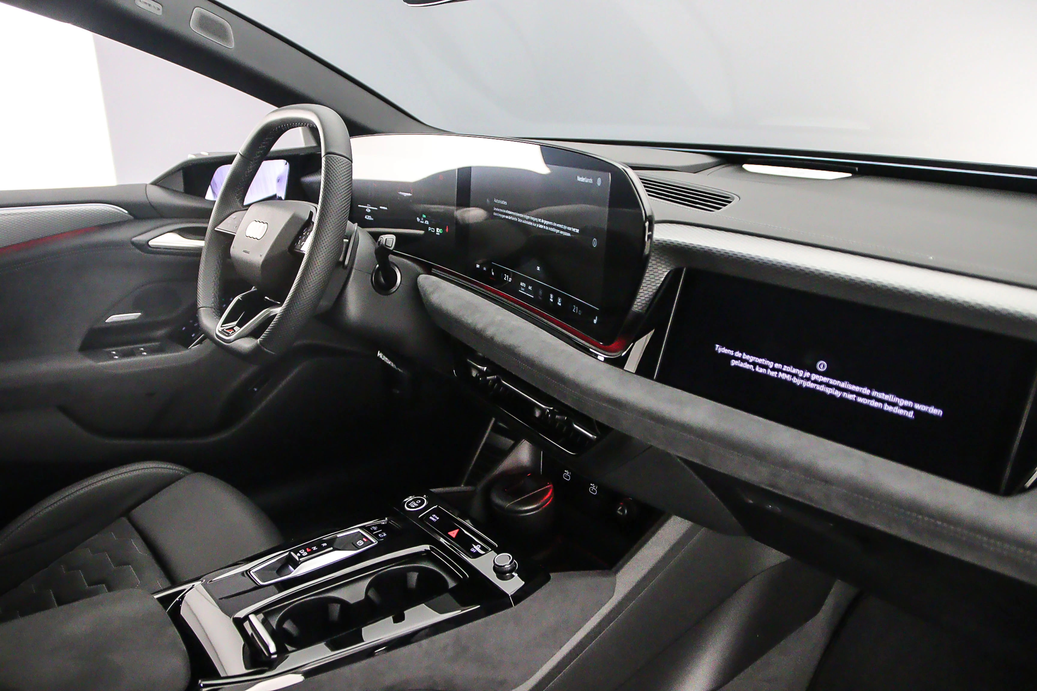 Hoofdafbeelding Audi A6 Avant e-tron