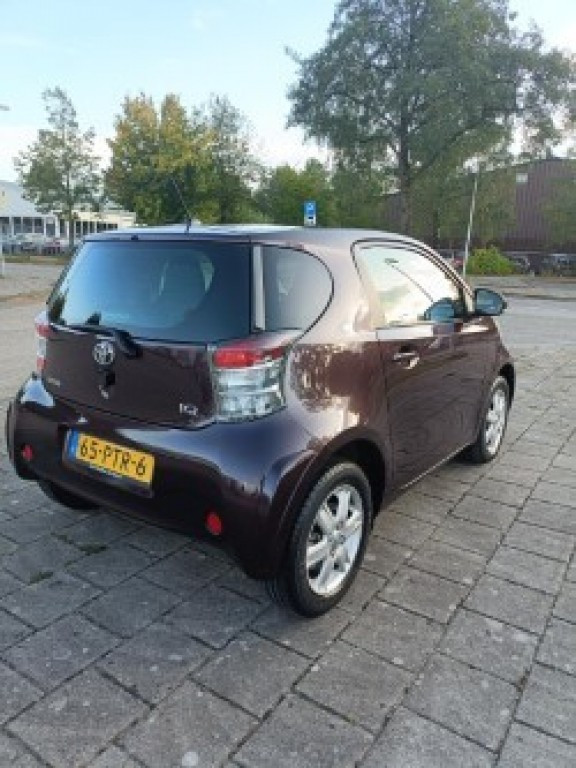 Hoofdafbeelding Toyota iQ