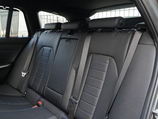 BMW 3 Serie BMW 3 Serie Touring M340i xDrive M-Sport | Pano | Leder | HUD | HiFi | 19