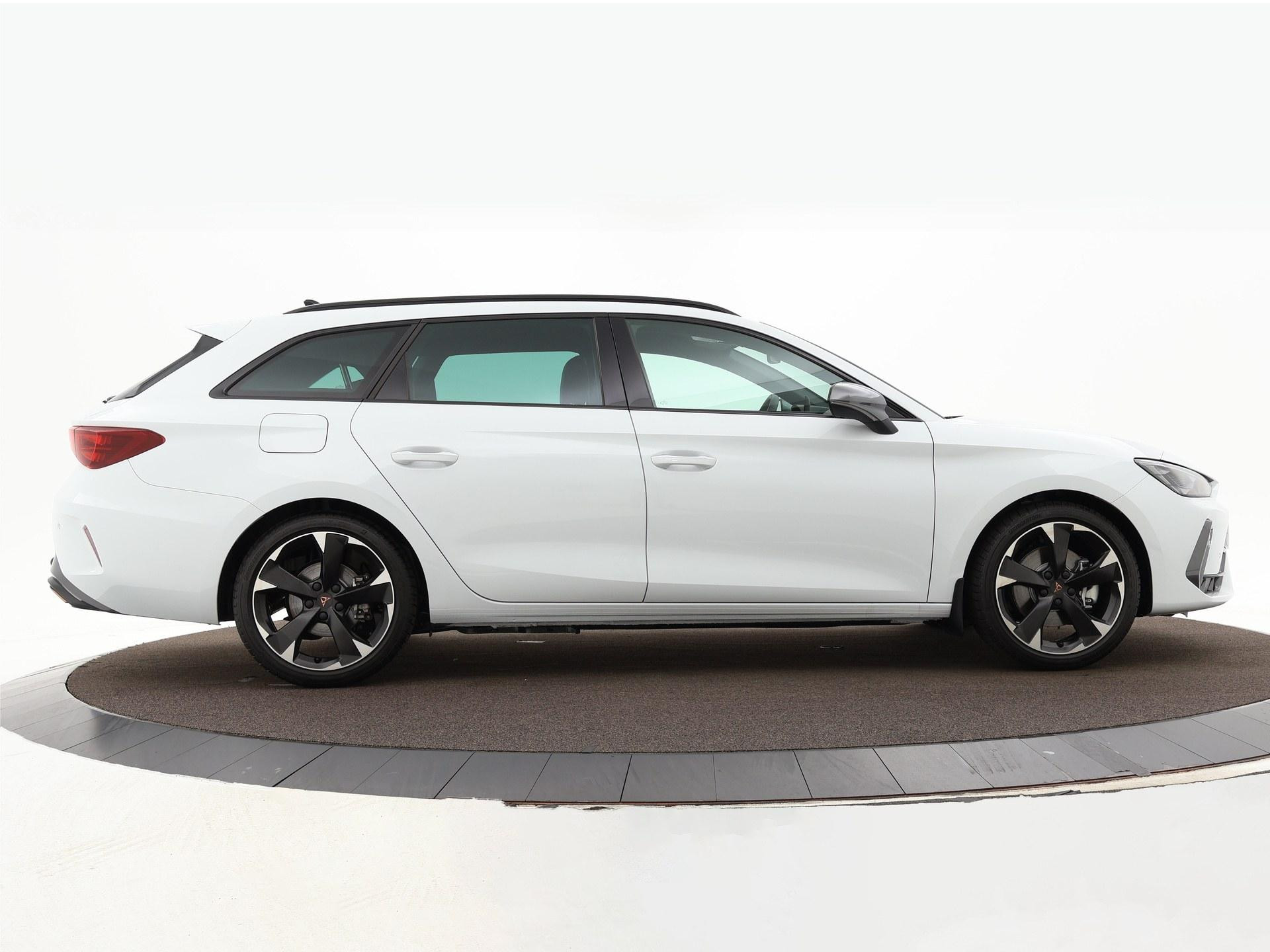 Hoofdafbeelding CUPRA Leon Sportstourer