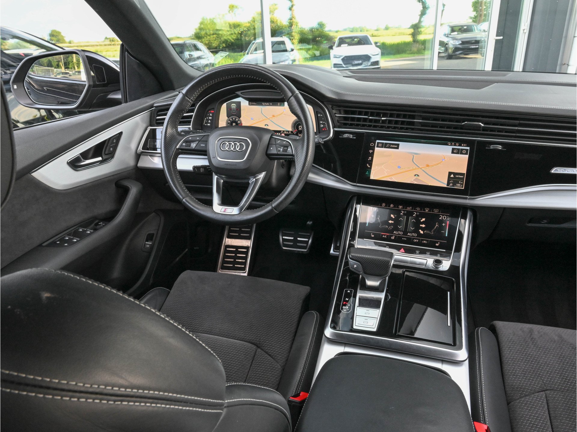 Hoofdafbeelding Audi Q8