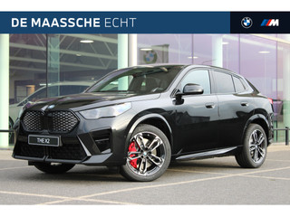 BMW iX2 eDrive20 M Sport / Sportstoelen / Achteruitrijcamera / M Adaptief onderstel / Comfort Access / Adaptieve LED / Parking Assistant