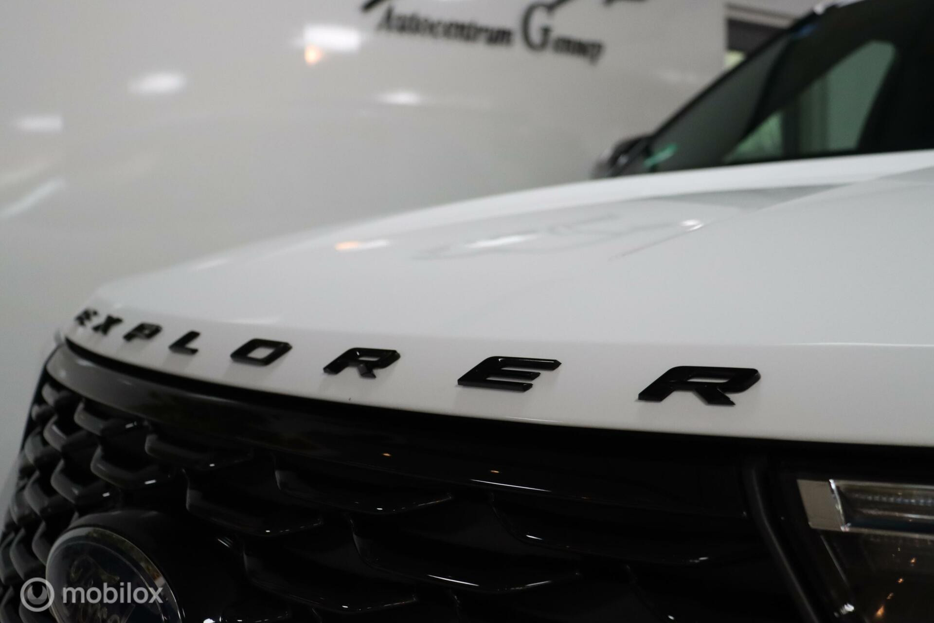 Hoofdafbeelding Ford Explorer