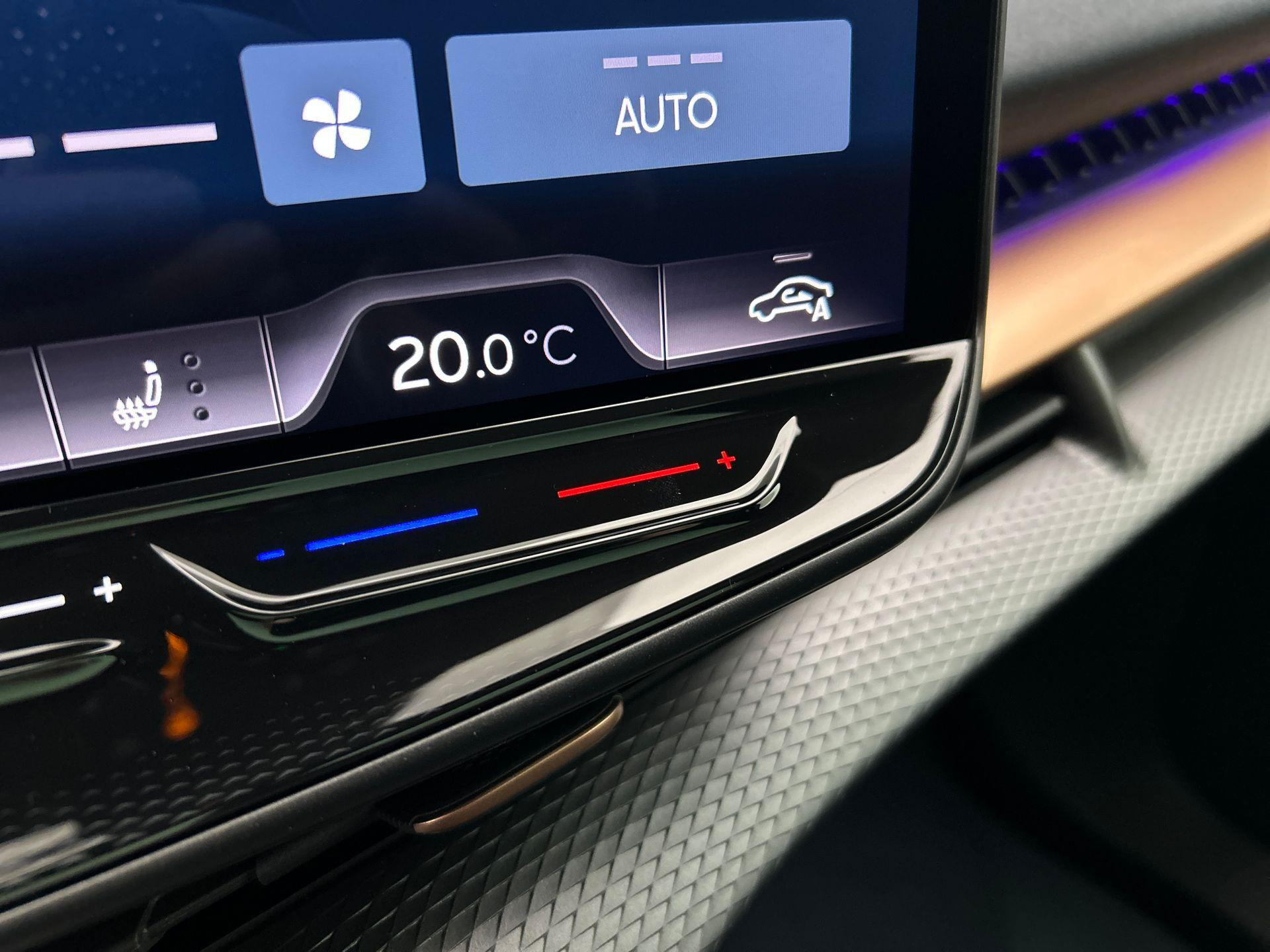 Hoofdafbeelding CUPRA Tavascan