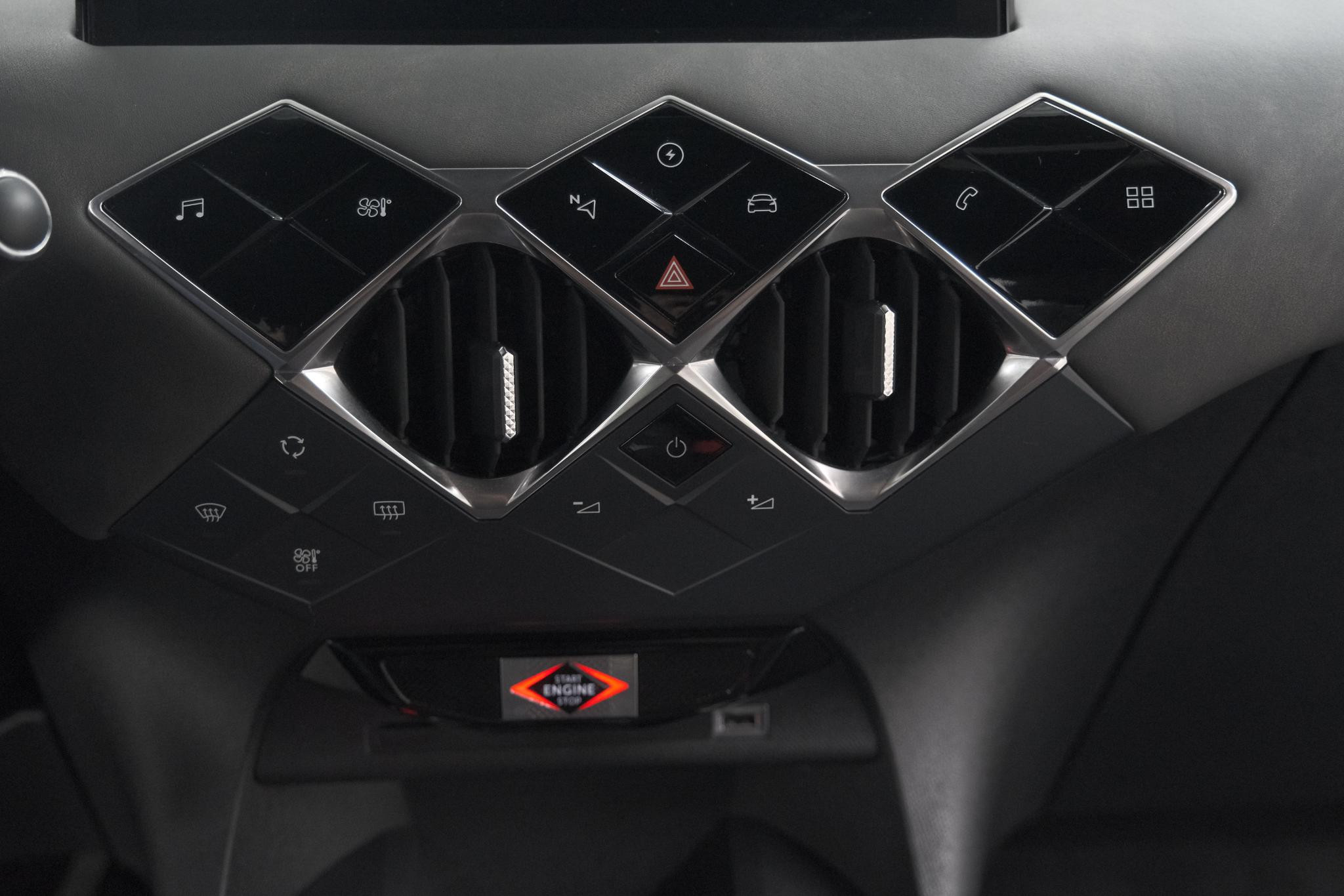 Hoofdafbeelding DS DS 3