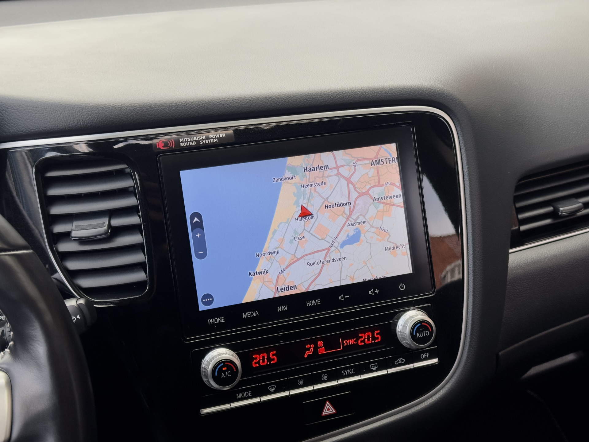 Hoofdafbeelding Mitsubishi Outlander