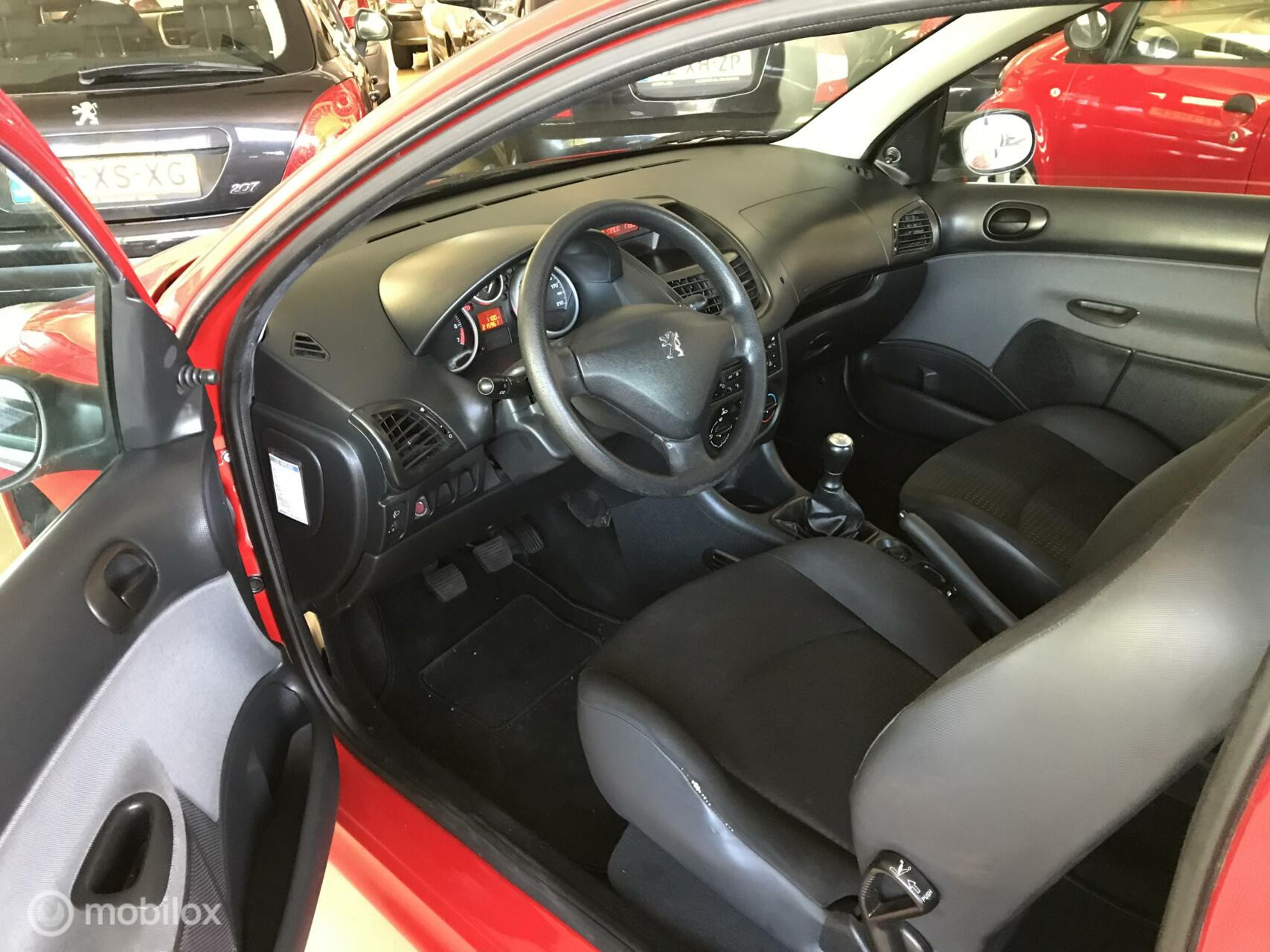 Hoofdafbeelding Peugeot 206