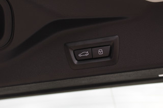 BMW X5 BMW X5 xDrive50e M-Sport | Panoramadak | H&K | Trekhaak | Comfortstoelen | Luchtvering | Glow - afbeelding nr 65