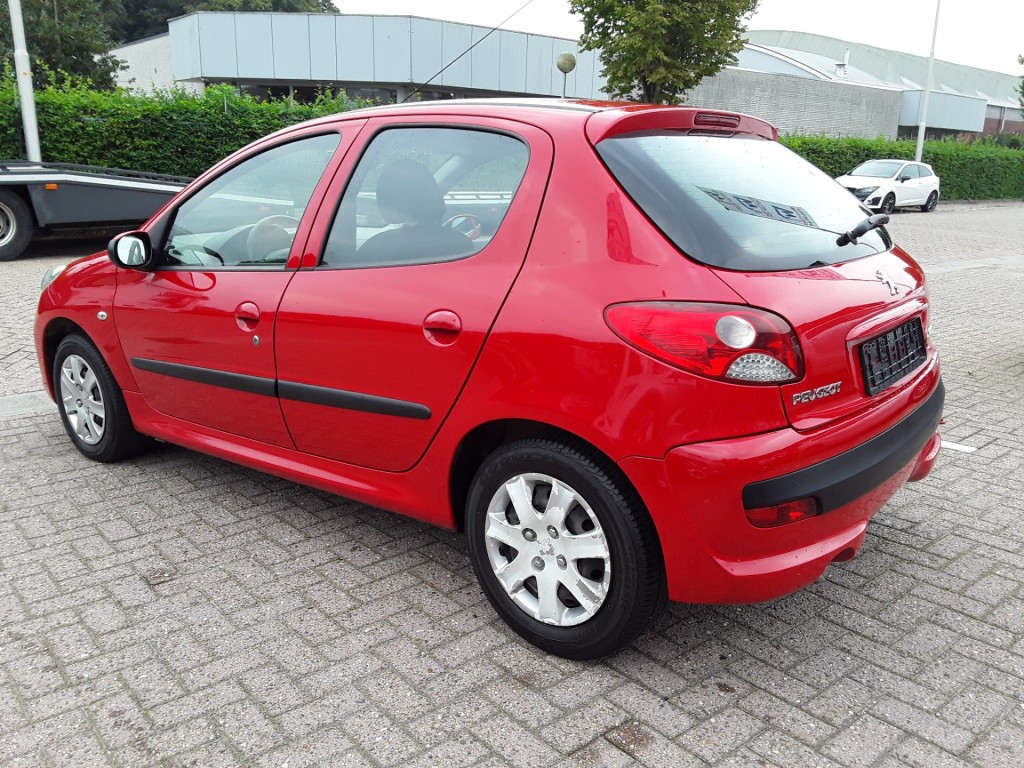 Hoofdafbeelding Peugeot 206+