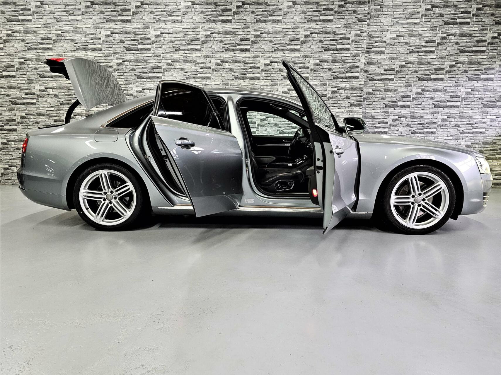 Hoofdafbeelding Audi A8