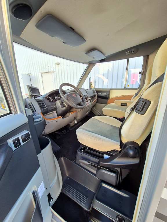 Hoofdafbeelding Bürstner Aviano I684 Zeer Complete Camper