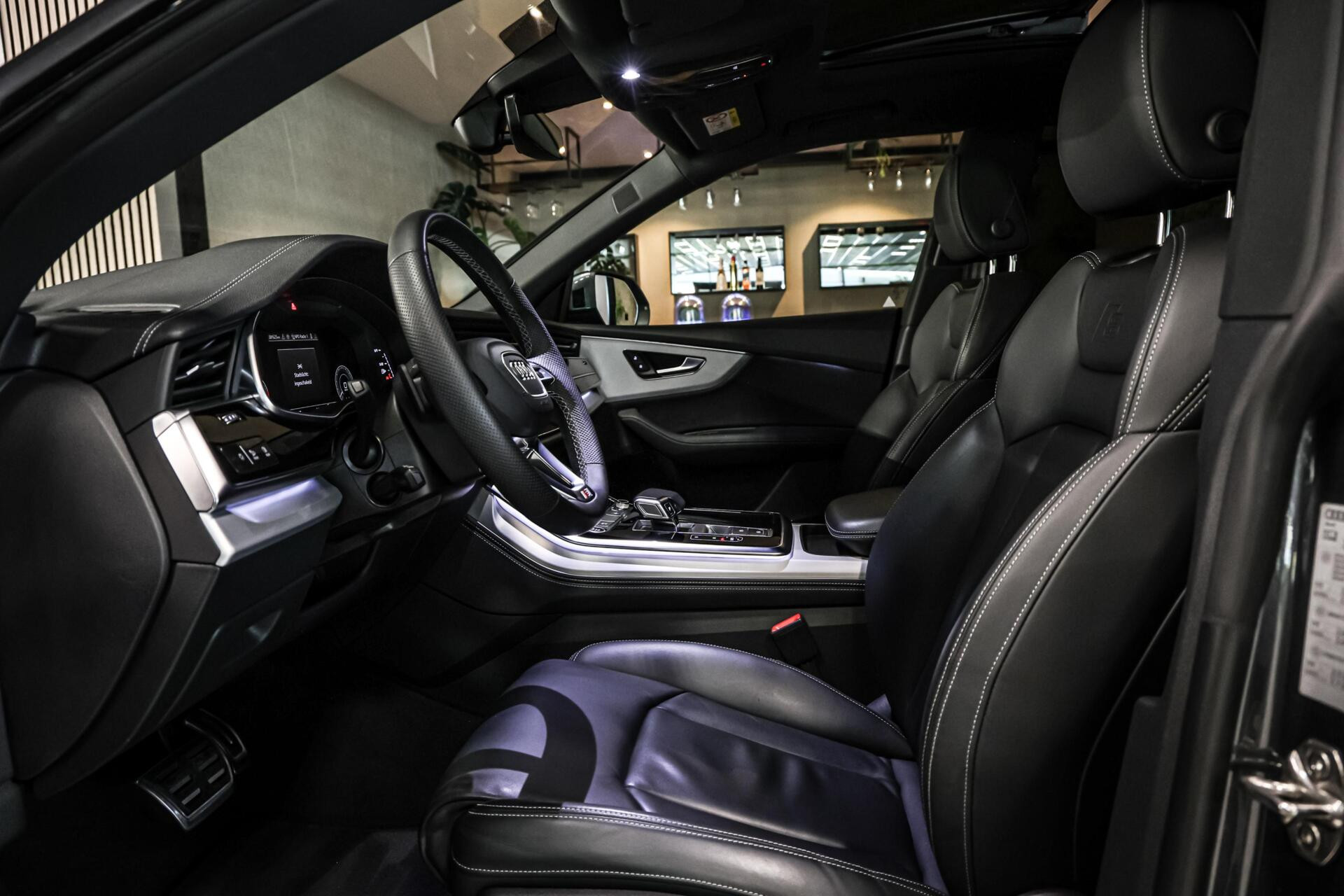 Hoofdafbeelding Audi Q8