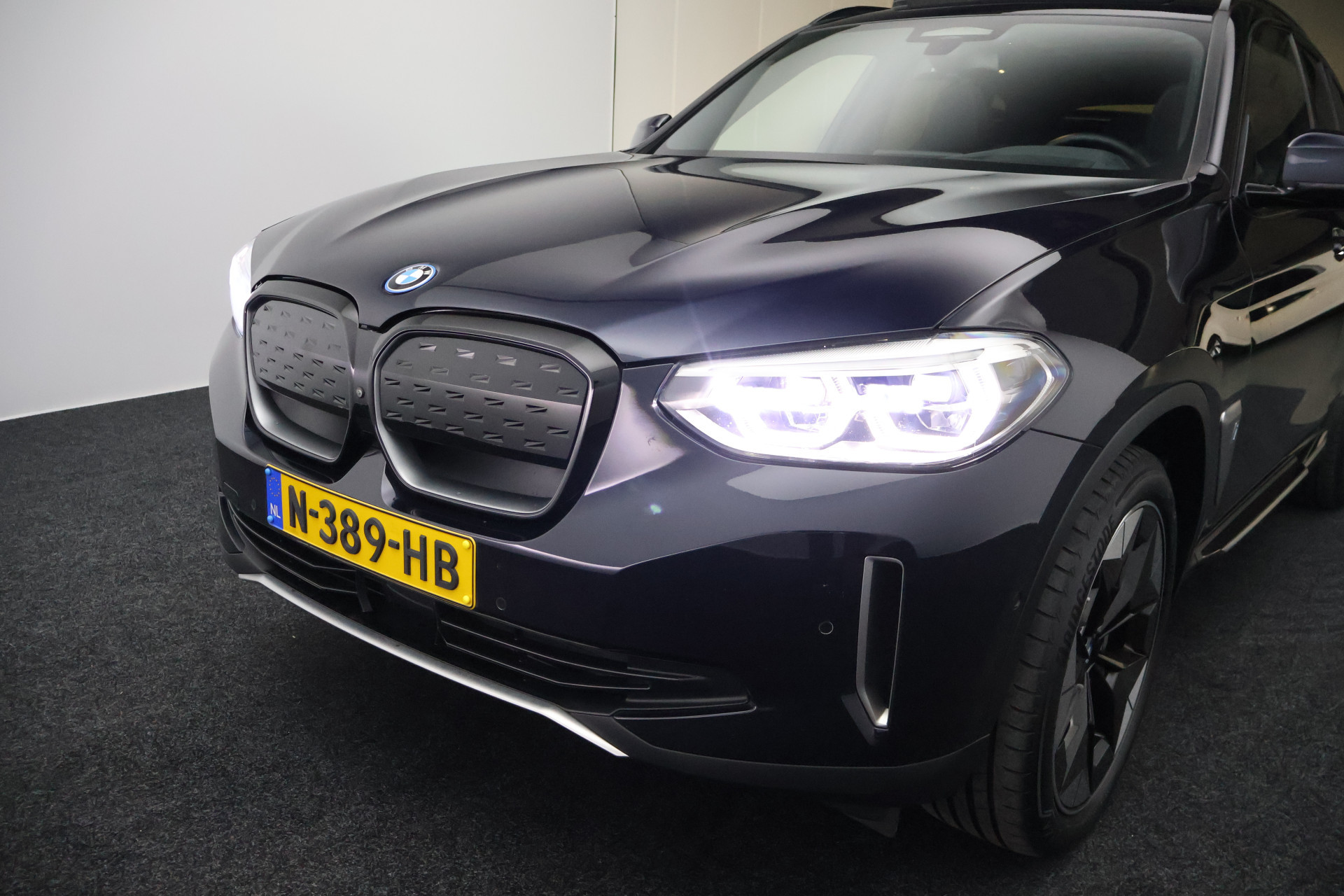 Hoofdafbeelding BMW iX3