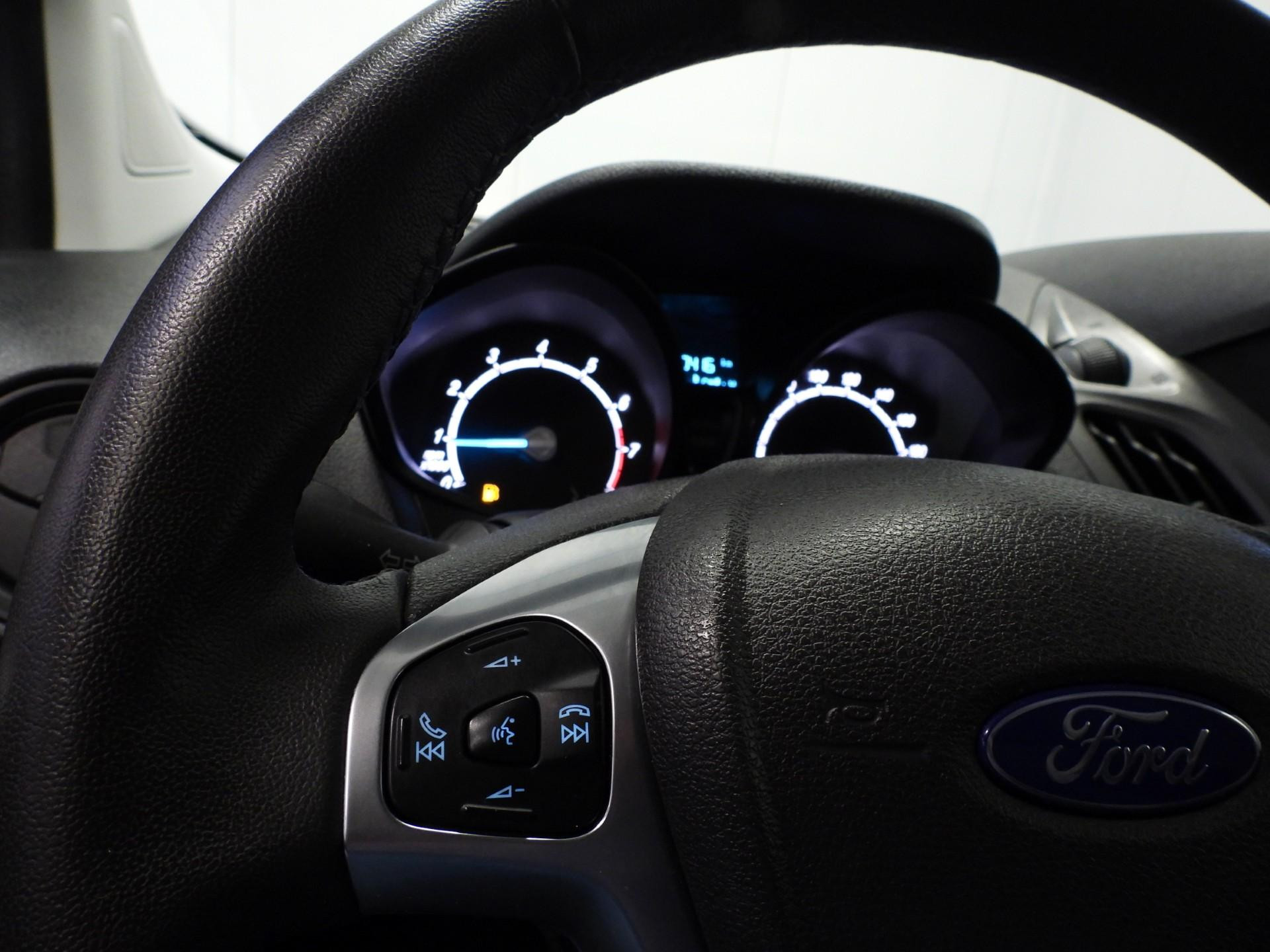 Hoofdafbeelding Ford Transit Courier