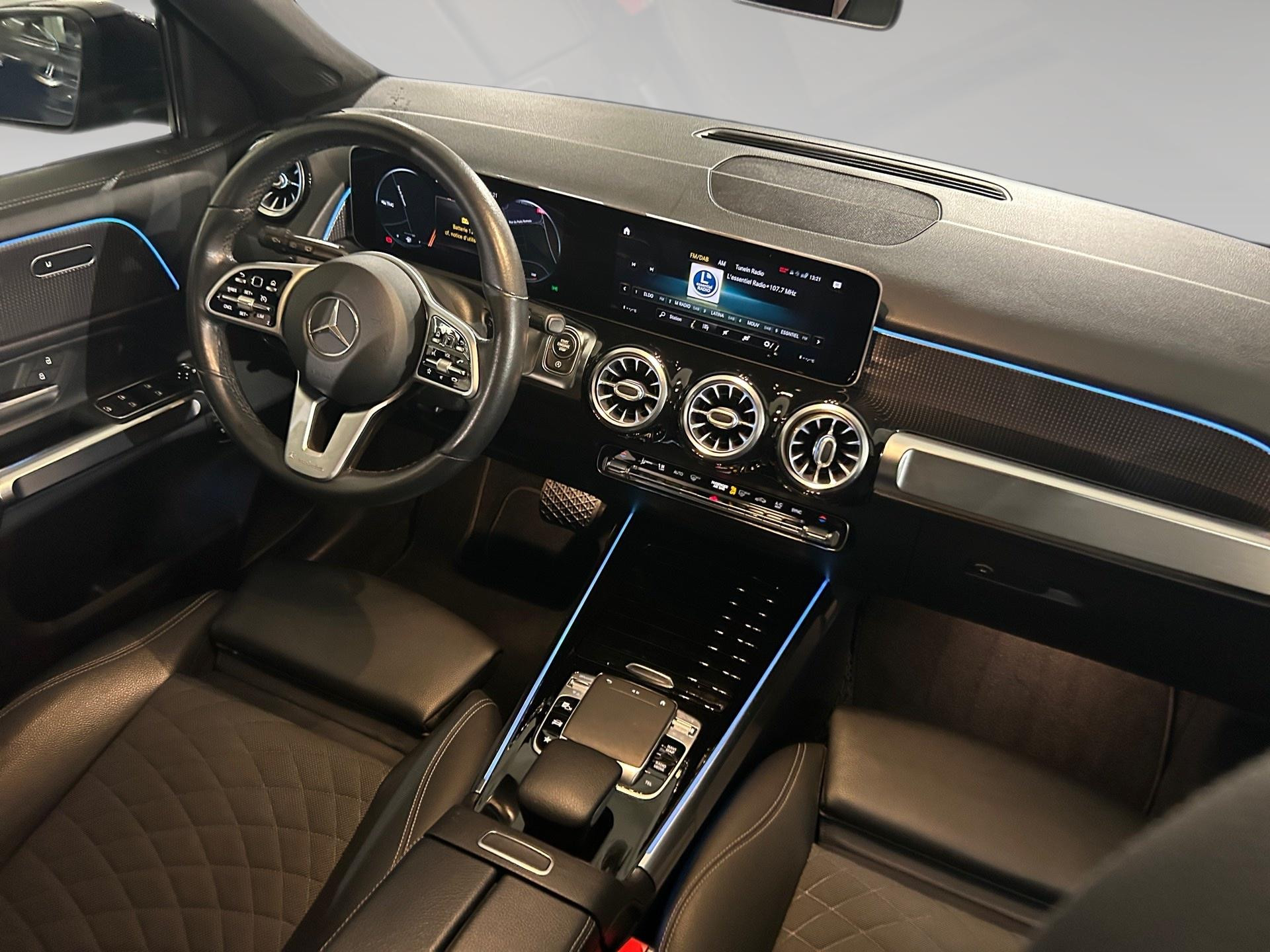 Mercedes-Benz-GLB-image-6