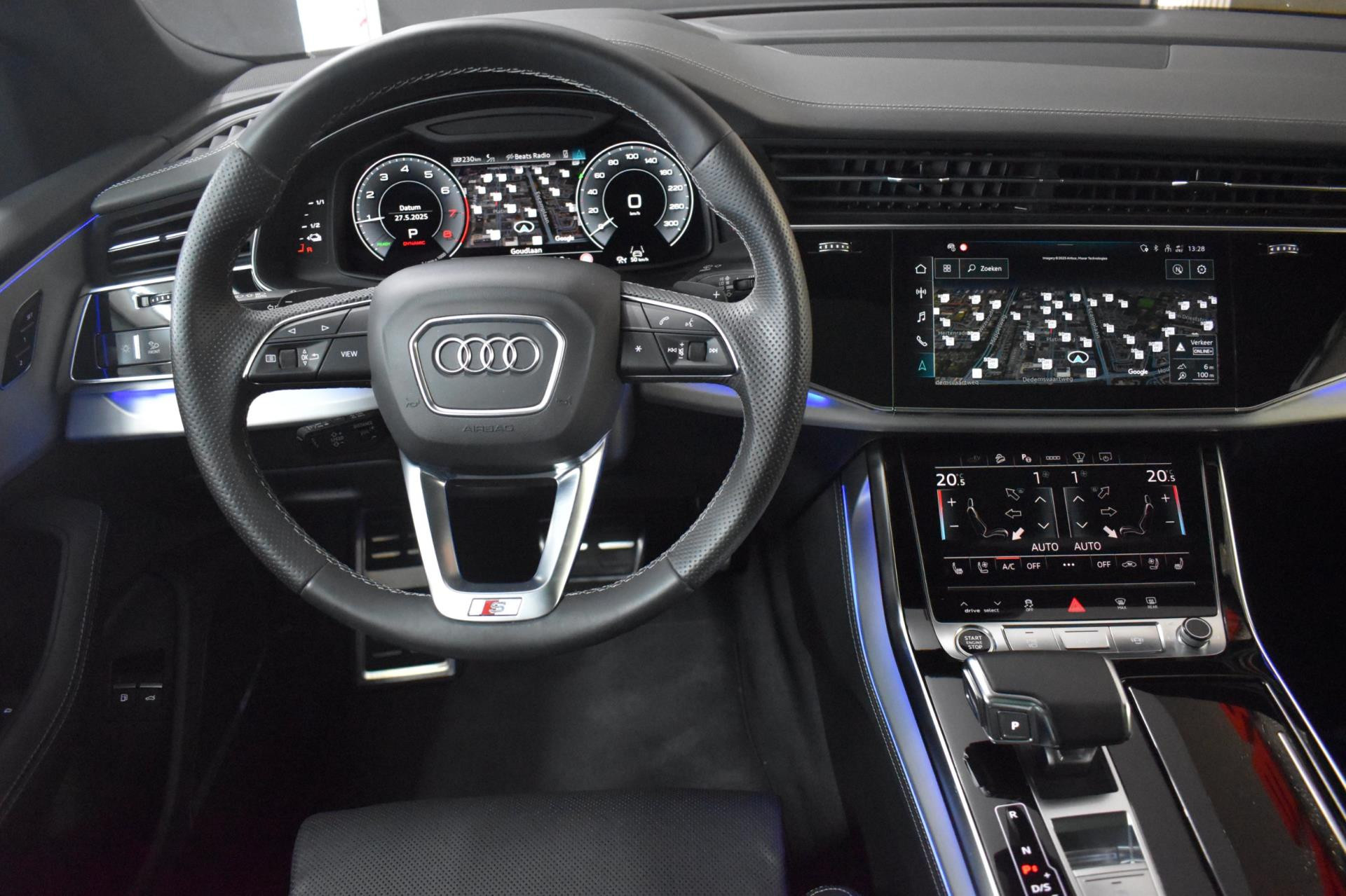 Hoofdafbeelding Audi Q8