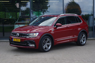 Volkswagen Tiguan 1.4 TSI 125 PK R-Line Comfortline Business, Panoramadak, Trekhaak, Leder, Memory, Carplay