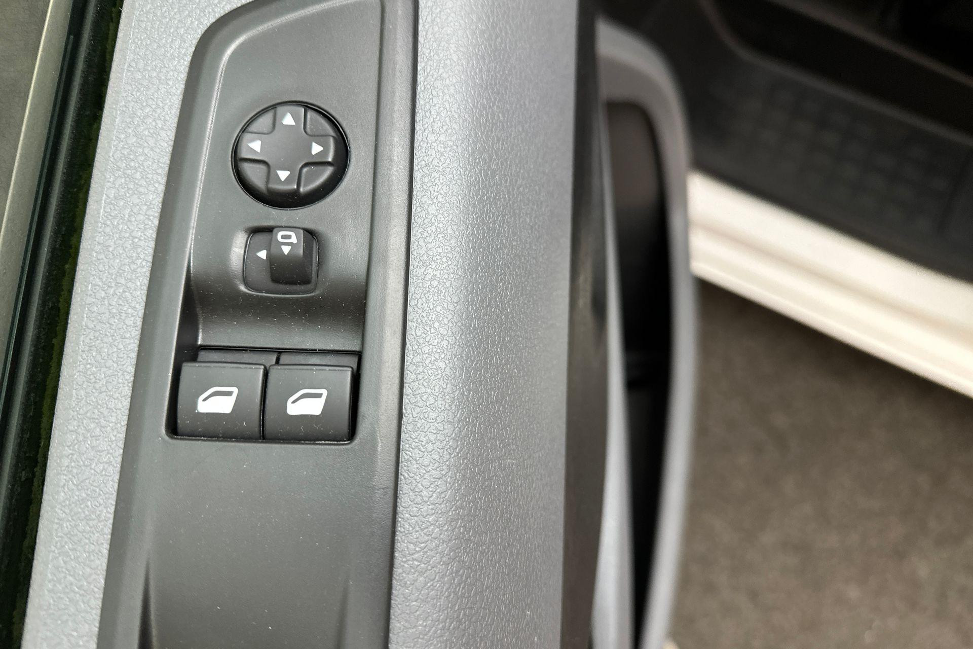 Hoofdafbeelding Peugeot Traveller