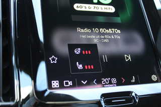 Volvo XC60 Volvo XC60 2.0 T6 Plug-in hybrid AWD Plus Black Edition | Panoramadak | H&K | 360 camera | Winterpack - afbeelding nr 15