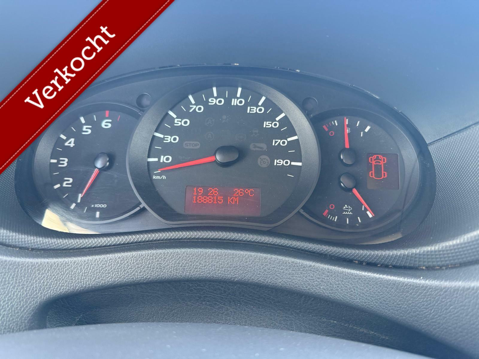 Hoofdafbeelding Nissan NV400