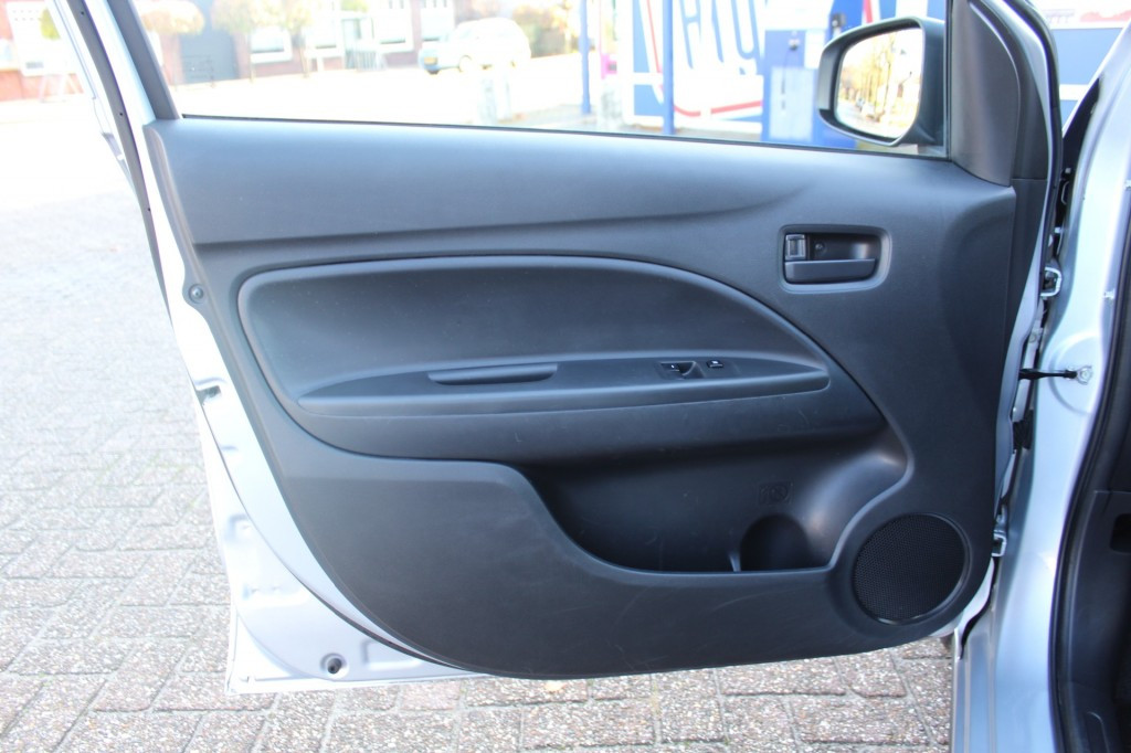 Hoofdafbeelding Mitsubishi Space Star