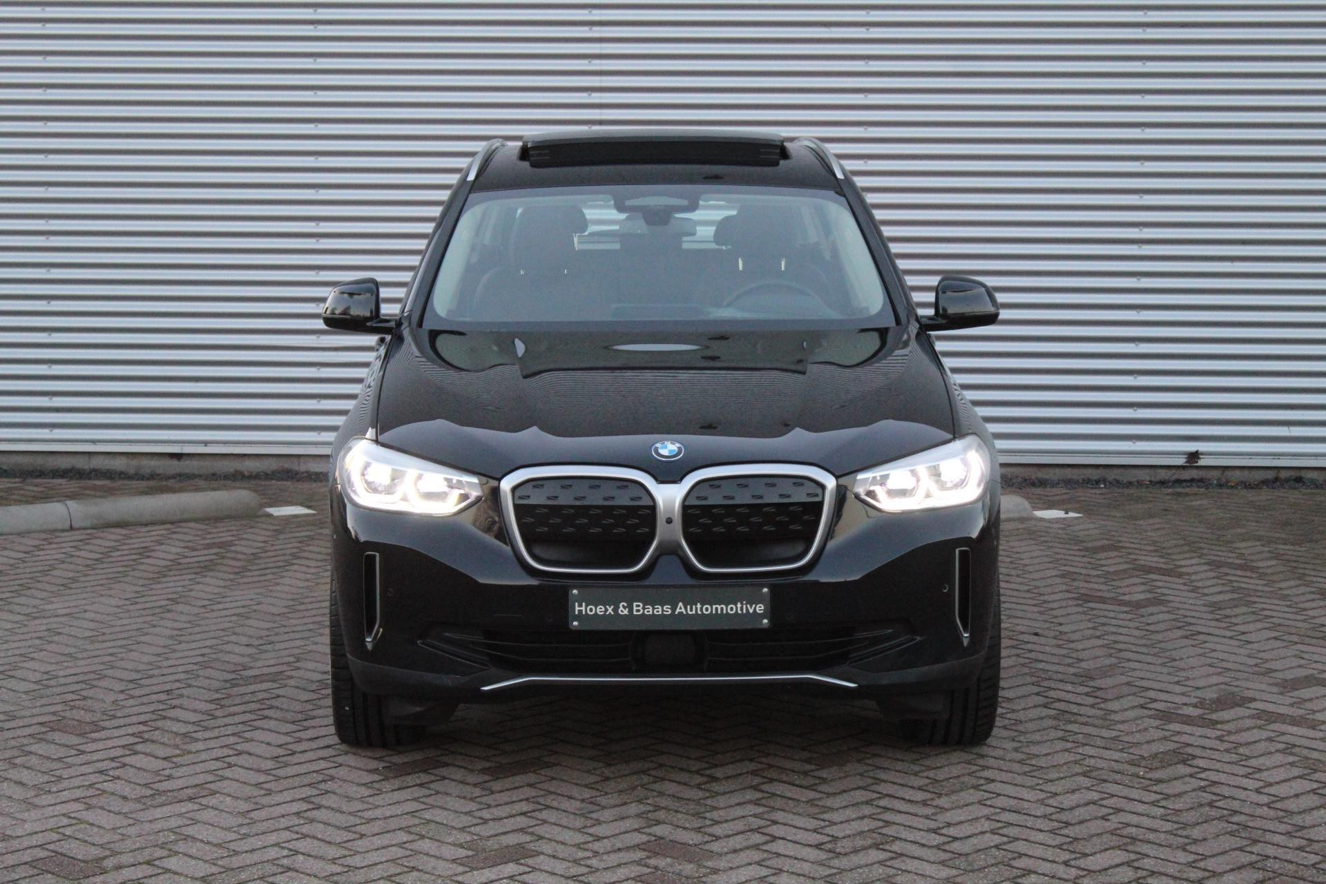 Hoofdafbeelding BMW iX3