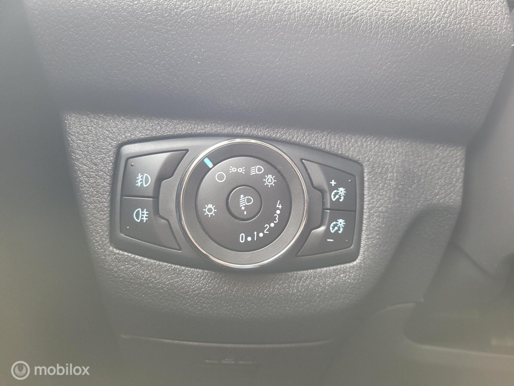 Hoofdafbeelding Ford Transit Courier