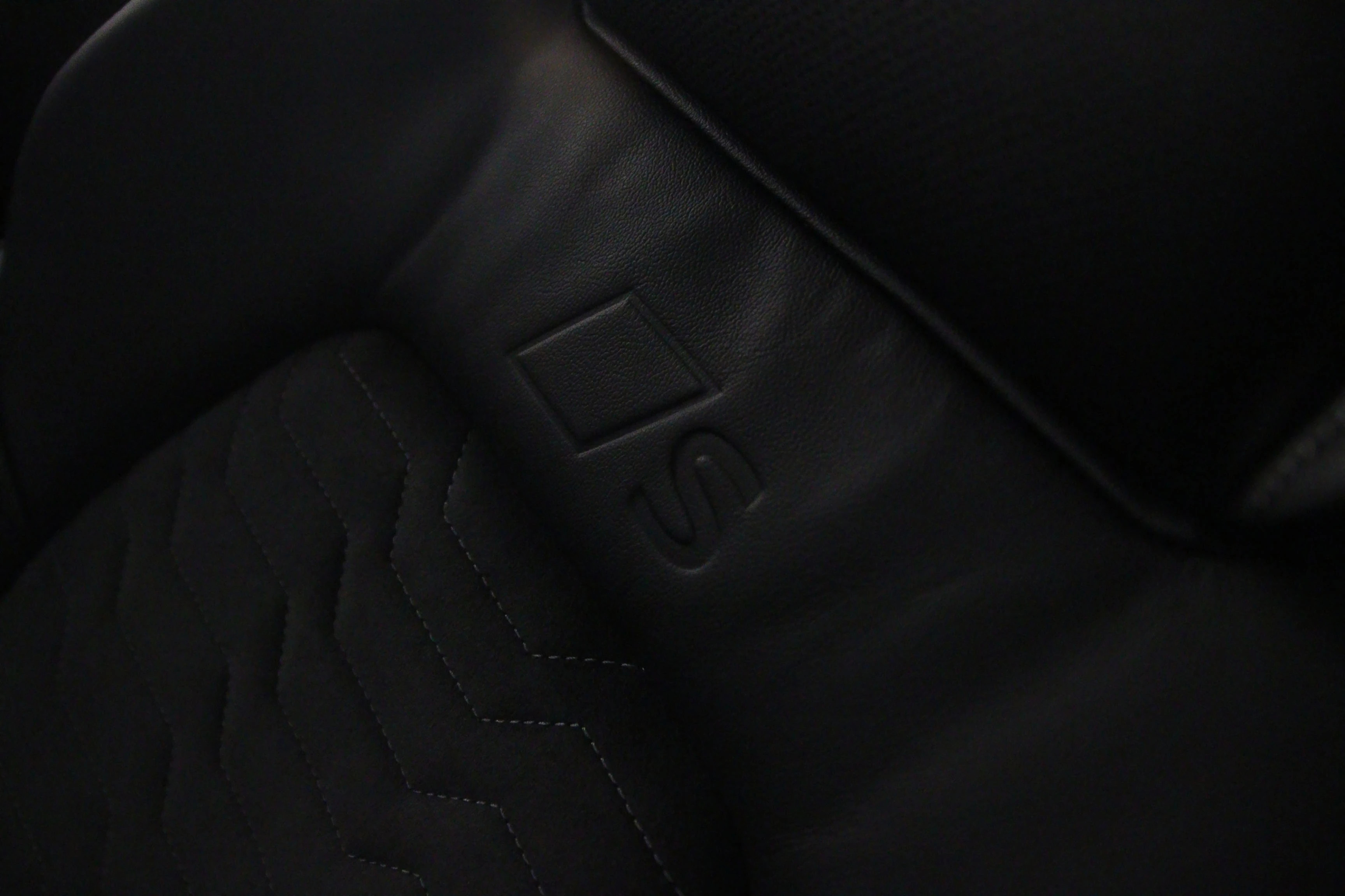 Hoofdafbeelding Audi A6 Avant e-tron