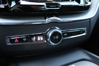 Volvo XC60 Volvo XC60 2.0 T6 Plug-in hybrid AWD Plus Black Edition | Panoramadak | H&K | 360 camera | Winterpack - afbeelding nr 40