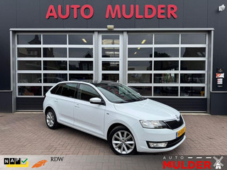 Škoda Rapid SPACEBACK 1.2 TSI 90PK GREENTECH DRIVE / PANO / PDC / NAVI / DSG!