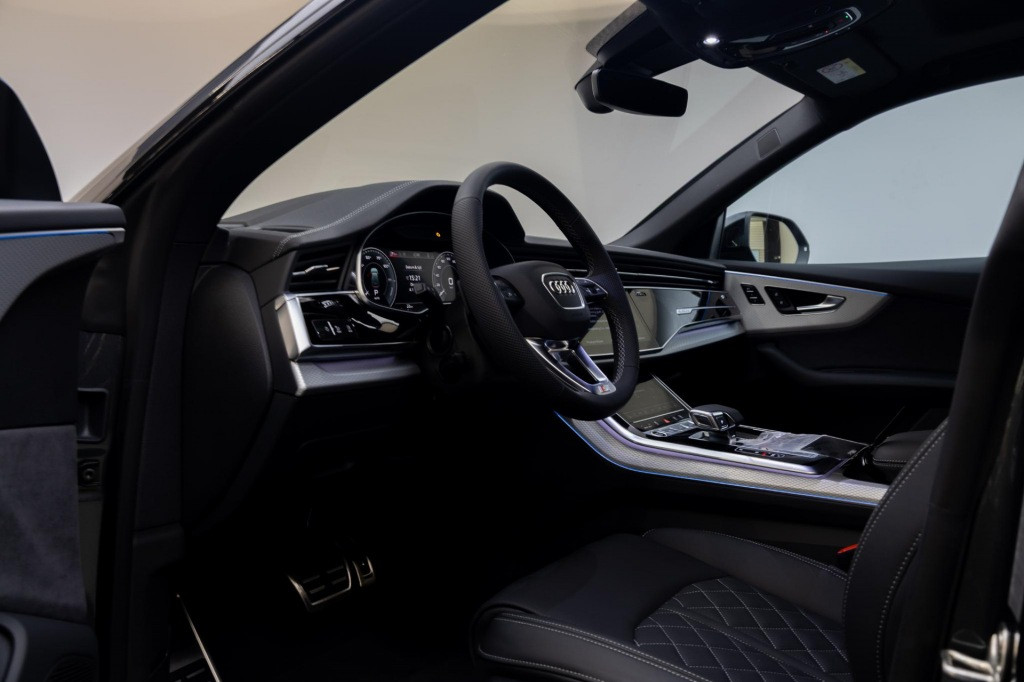 Hoofdafbeelding Audi Q8