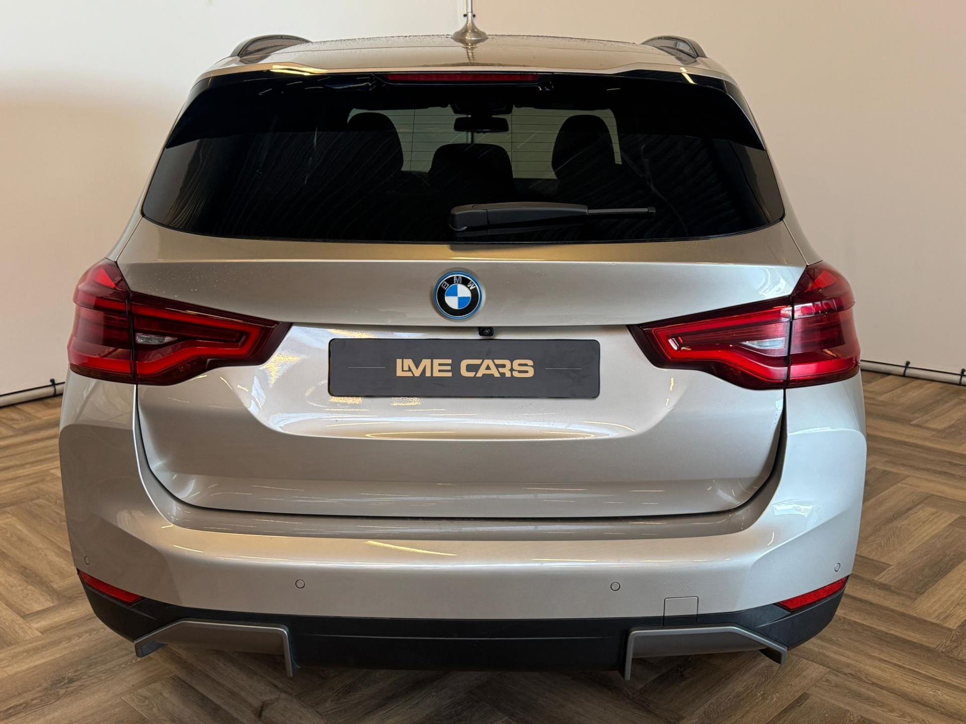 Hoofdafbeelding BMW iX3